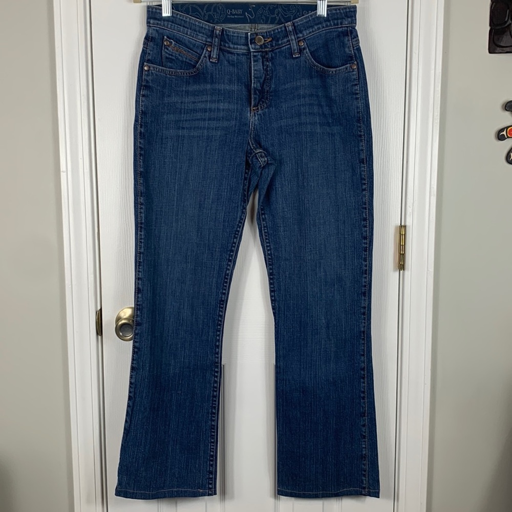 Q-Baby denim blue jeans size 7-8 x 28.5” Has stretch in waistband.